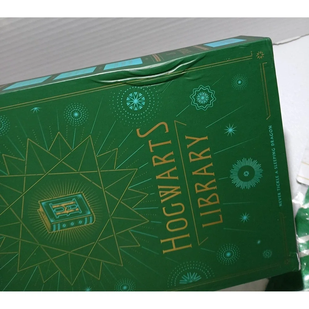 JK Rowling Hogwarts Library Hardcover Box Set with a Harry Potter Tie‎ 2017 #B49